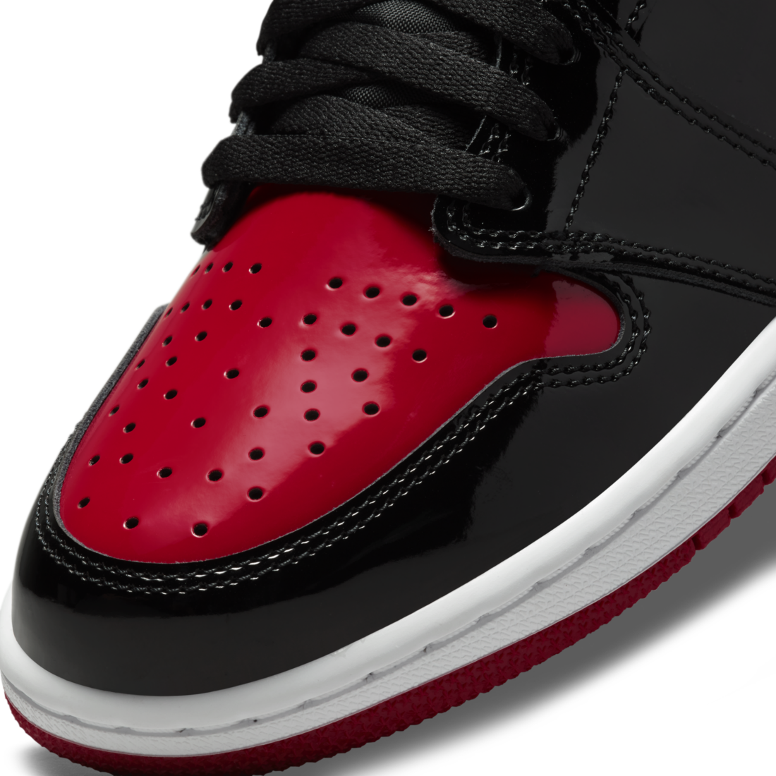 Air Jordan 1 Retro High OG Patent Bred