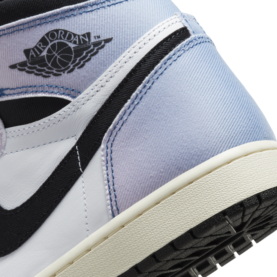 Air Jordan 1 High Skyline