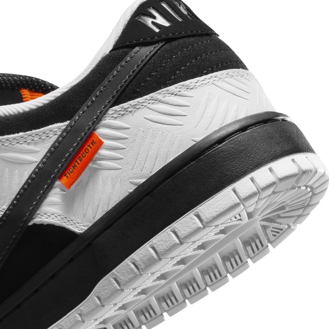 Nike SB Dunk Low TIGHTBOOTH