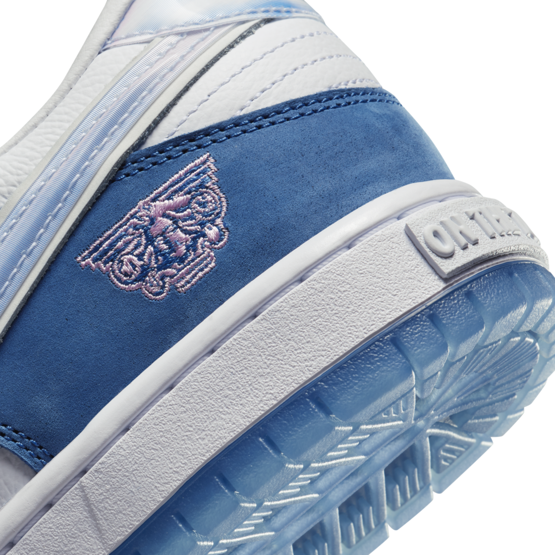 Nike SB Dunk Low Born