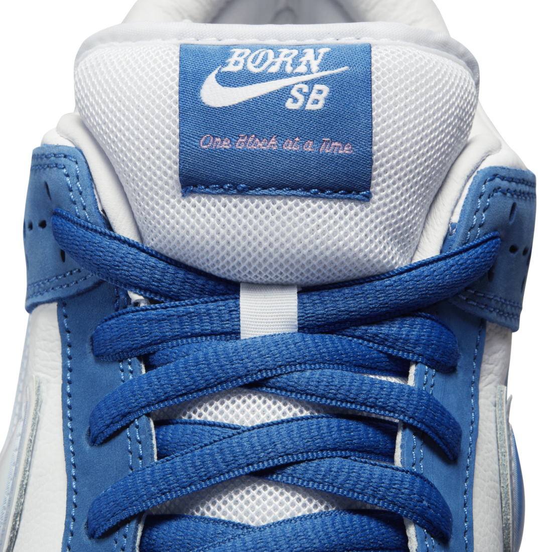 Nike SB Dunk Low Born