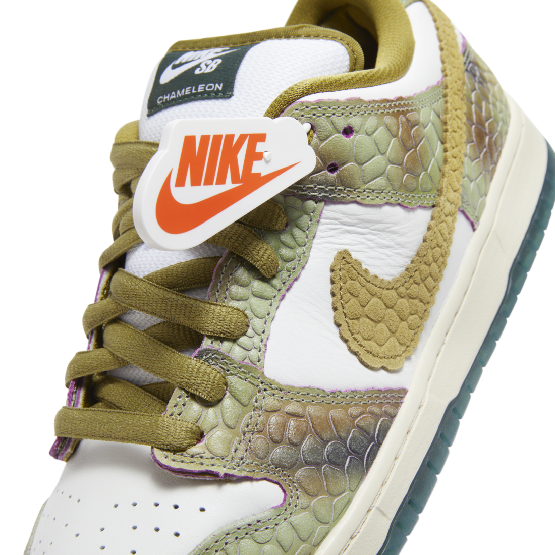 Nike SB Dunk Low Alexis Sablone Chameleon
