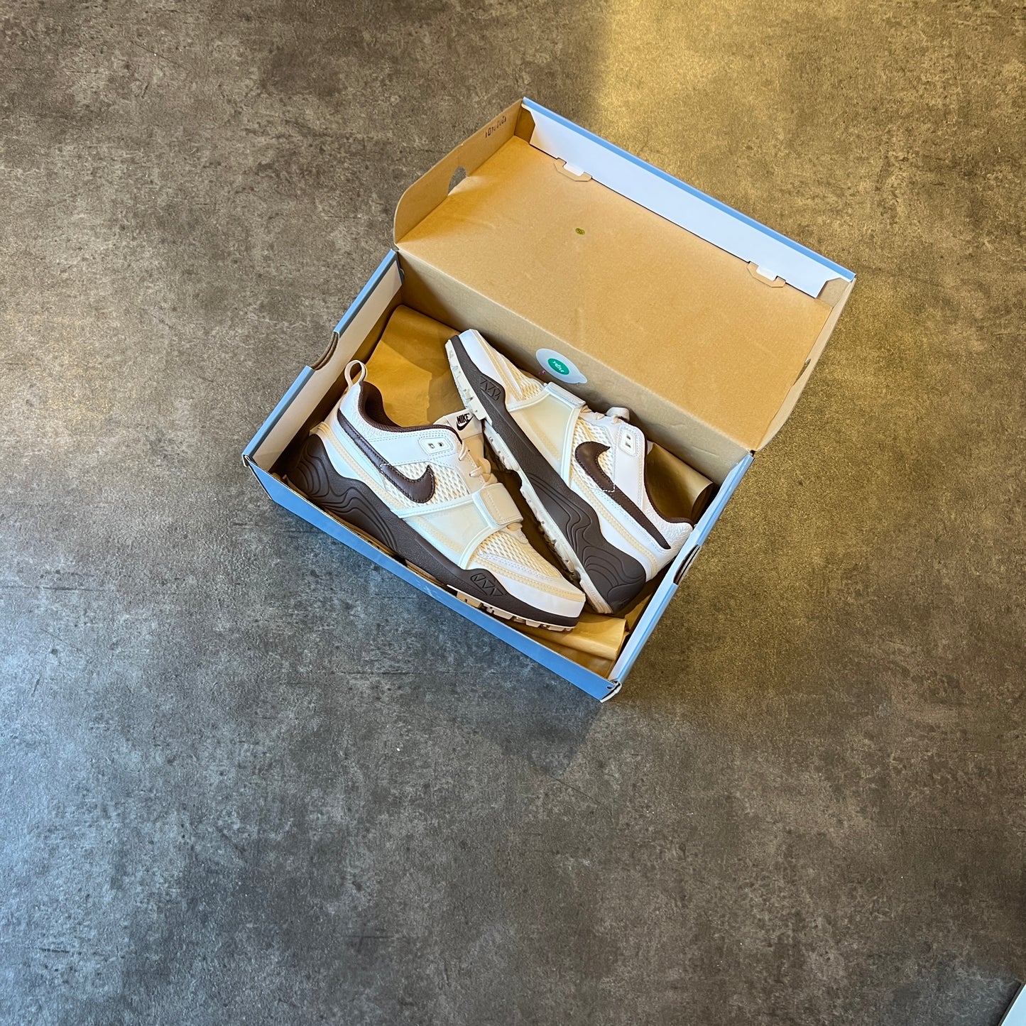 Nike Zoom Field Jaxx Travis Scott Light Chocolate Taglia 44.5 (Nuovo)