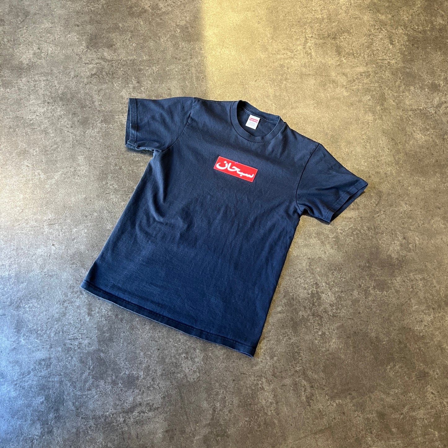Supreme Arabic Box Logo Tee Navy Taglia S (Usata)