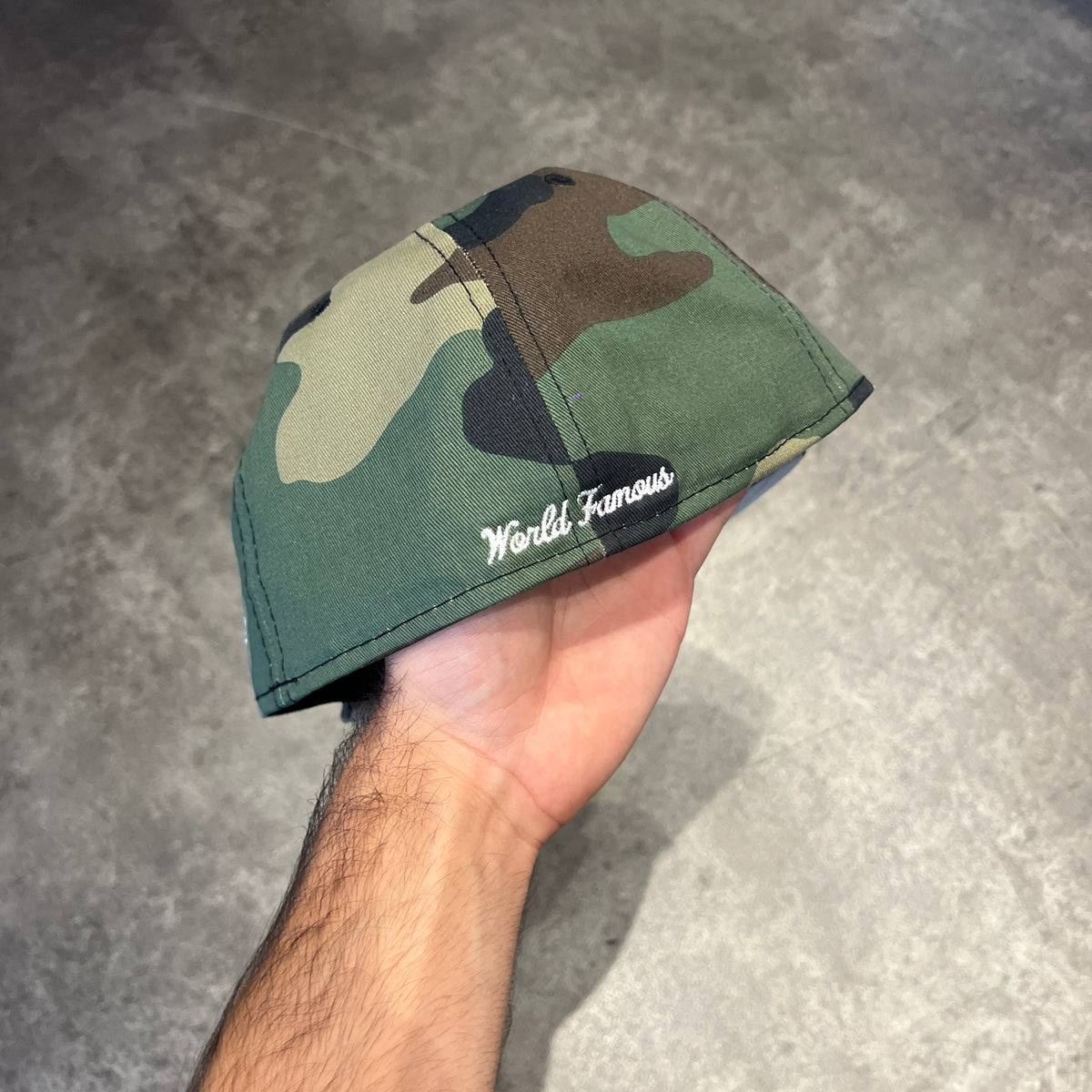 Supreme Bones Box Logo New Era Taglia 7 3/8 (Nuovo)