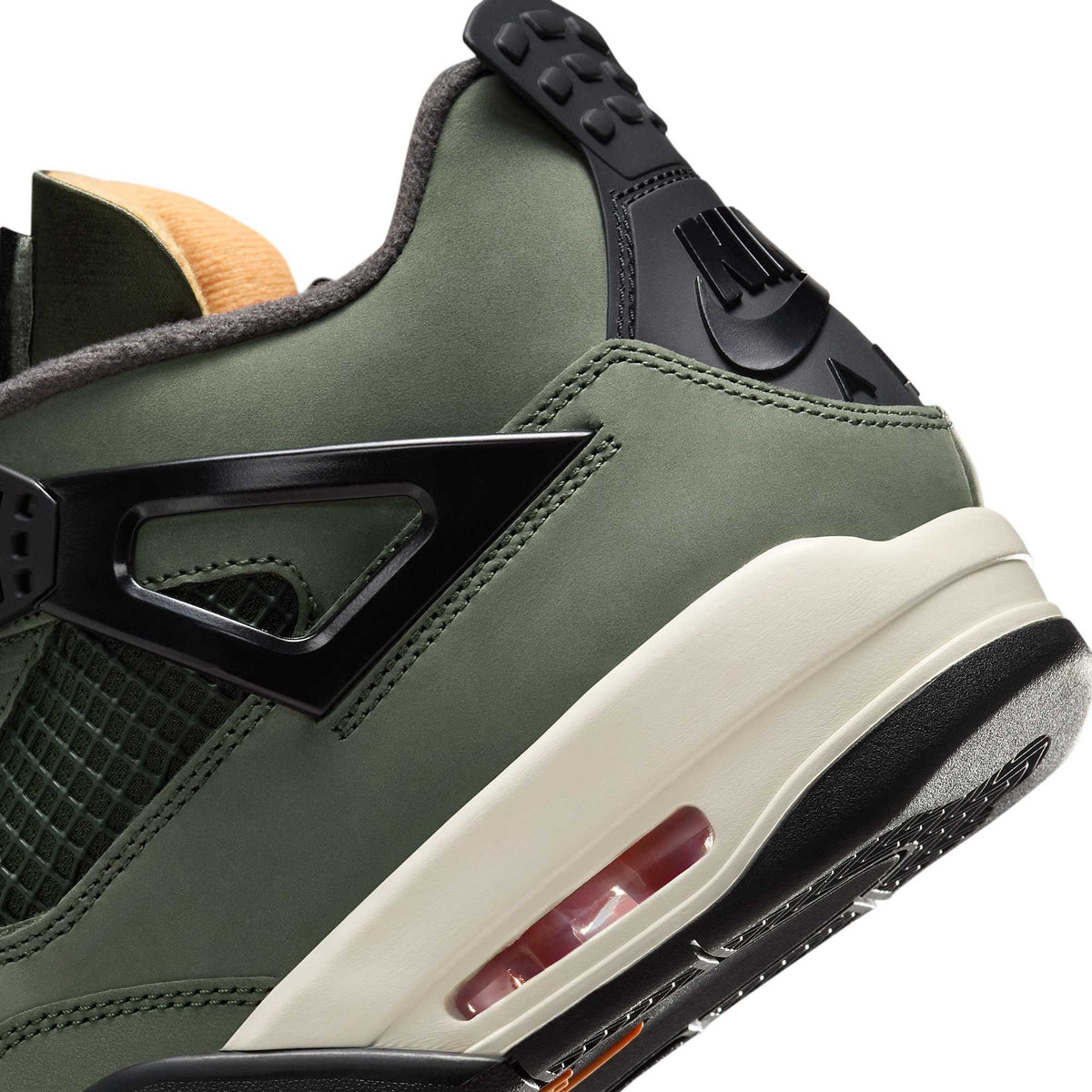 Jordan 4 Retro OG SP Undefeated (2025)