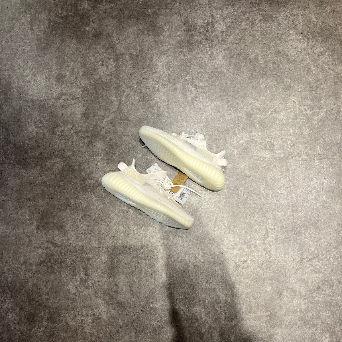 adidas Yeezy Boost 350 V2 Bone nuove taglia 42 2/3 – Culture Milano