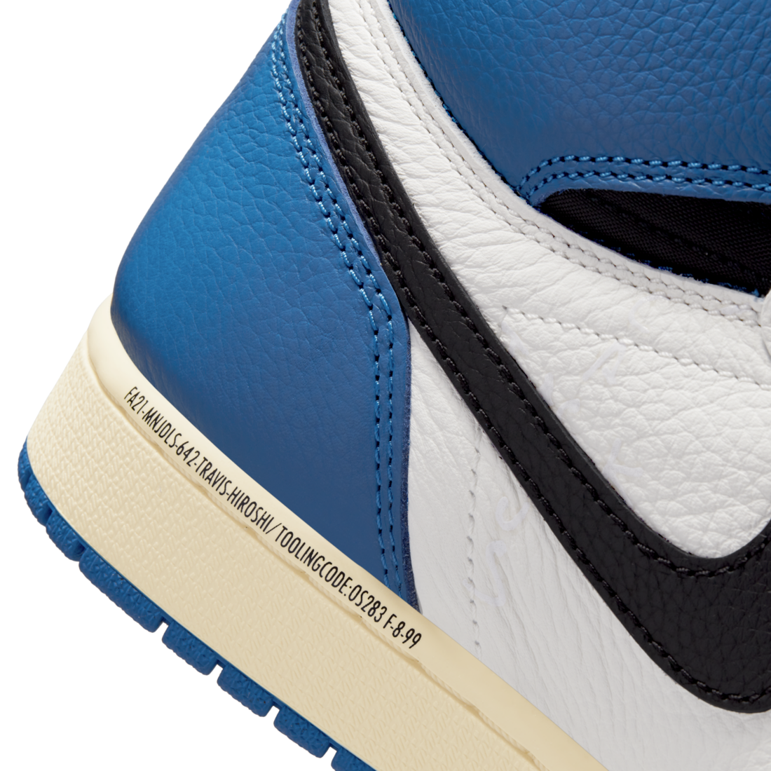 Air Jordan 1 Retro High OG SP Fragment x Travis Scott