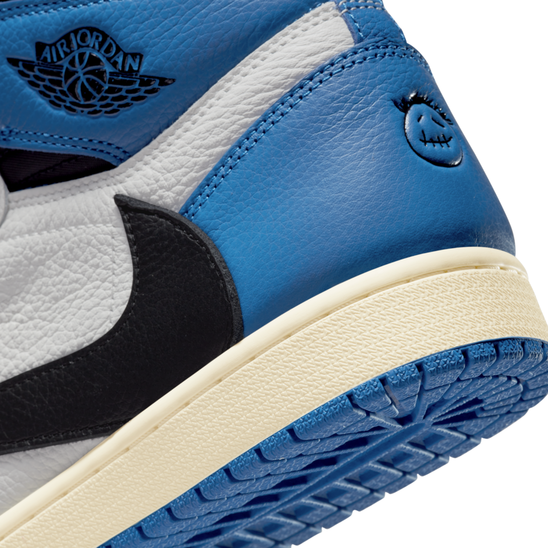 Air Jordan 1 Retro High OG SP Fragment x Travis Scott