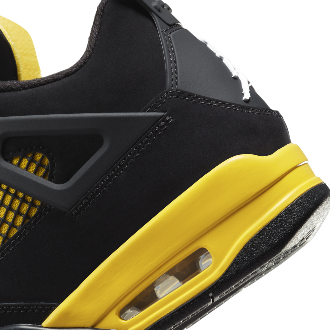 Jordan 4 Retro Thunder (2023) 