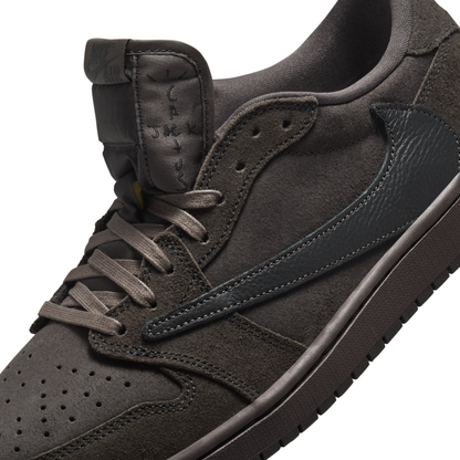 Jordan 1 Retro Low OG SP Travis Scott Velvet Brown 