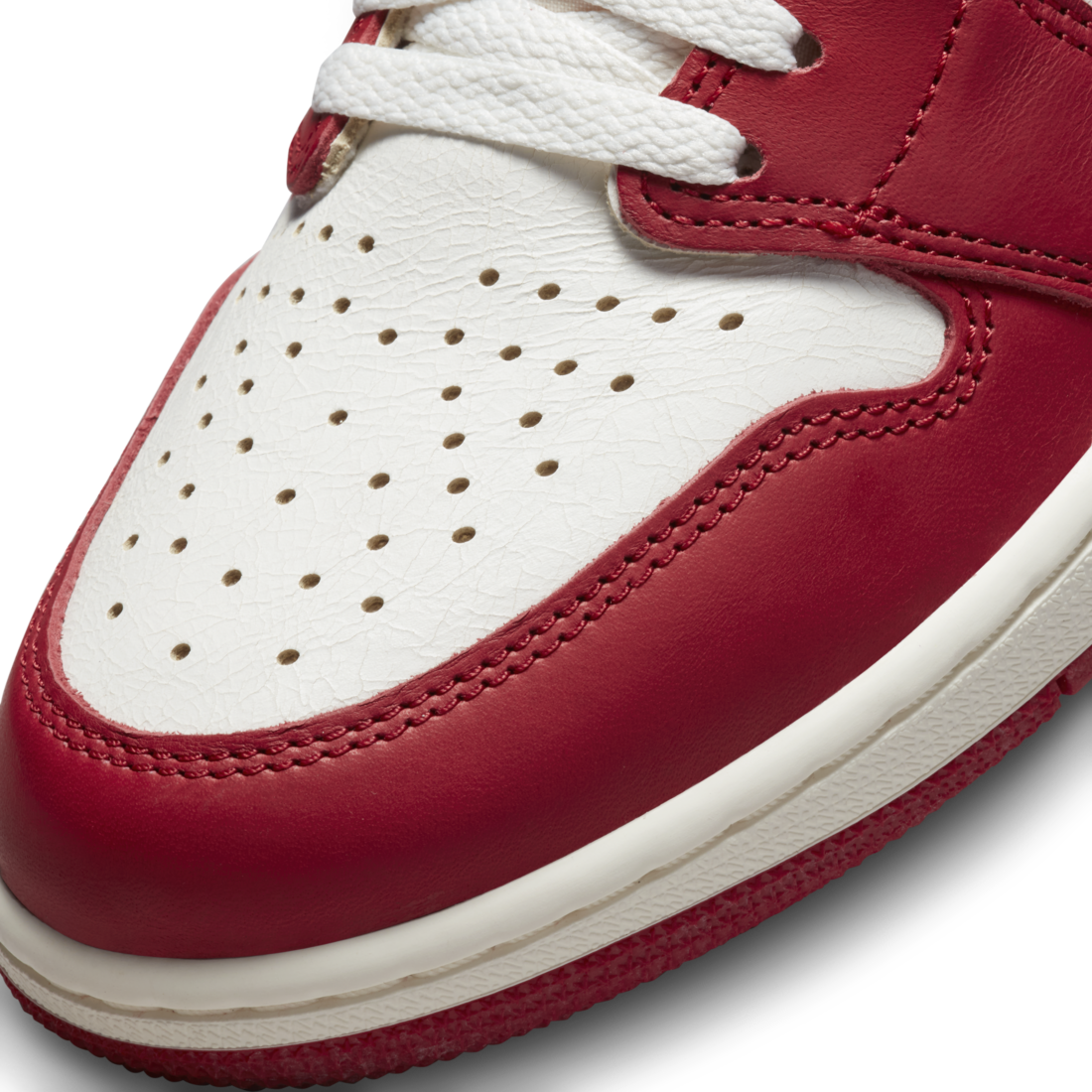 Air Jordan 1 High Lost and Found Chicago