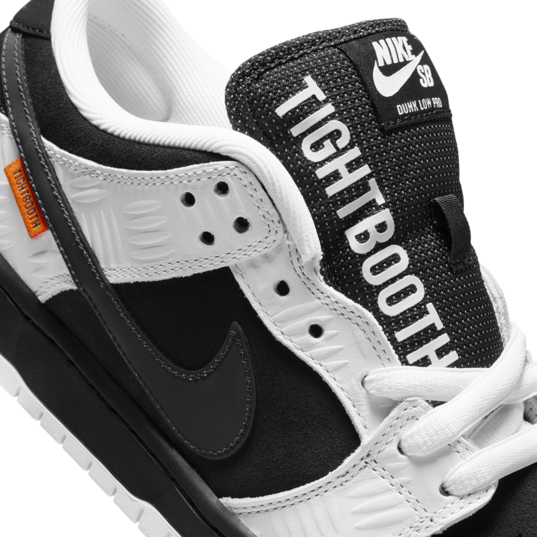 Nike SB Dunk Low TIGHTBOOTH
