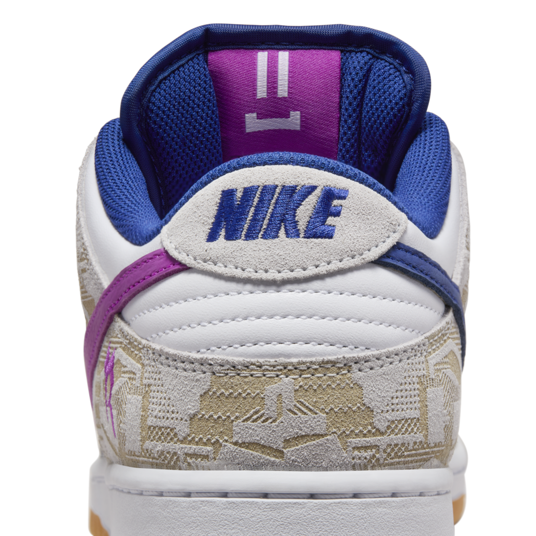 Nike SB Dunk Low Rayssa Leal 