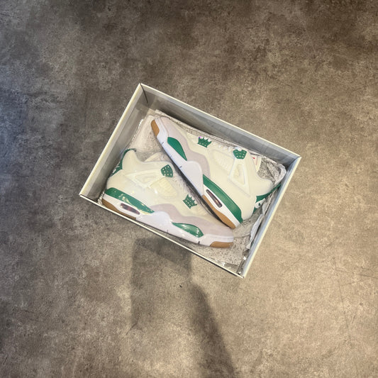 Jordan 4 Retro SB Pine Green Taglia 43 (Nuova)