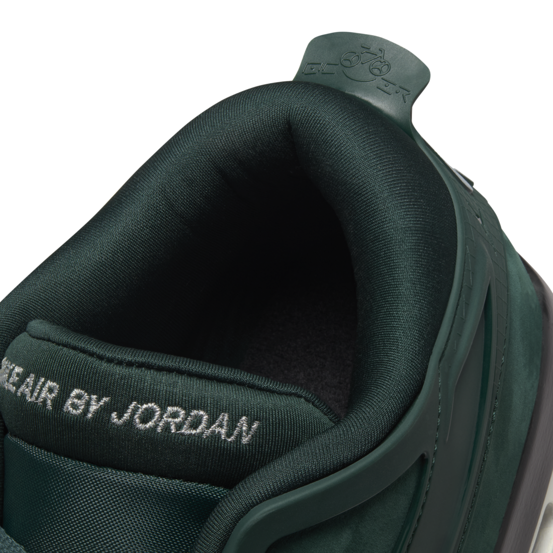 Jordan 4 RM SP Nigel Sylvester Grandma's Driveway