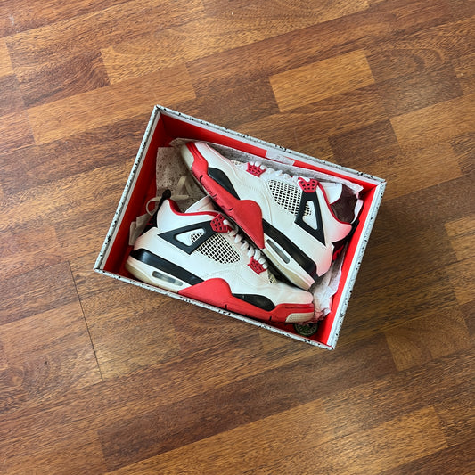 Jordan 4 Retro Fire Red (2020) Taglia 42.5 (Usate)