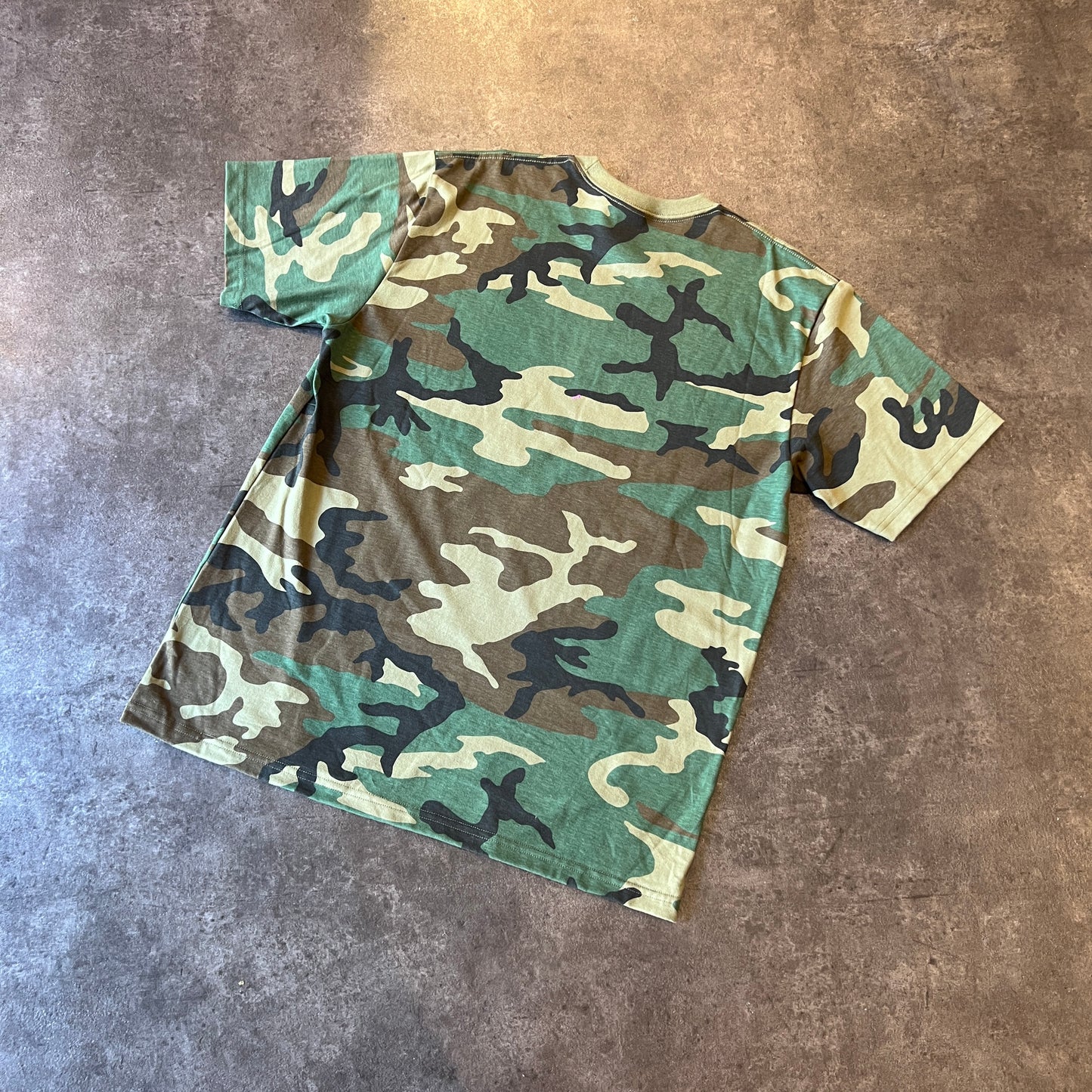 Supreme Arabic Box Logo Tee Woodland Camo Taglia L (Nuova)