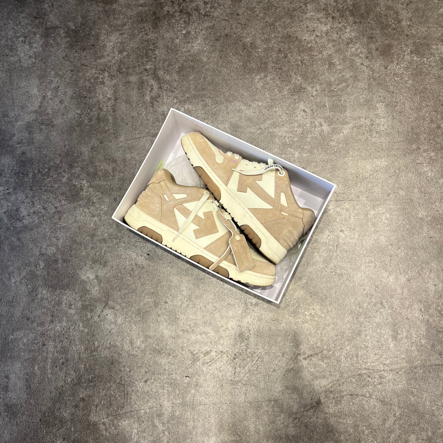 OFF-WHITE Out Of Office Beige Taglia 42 (Usata)