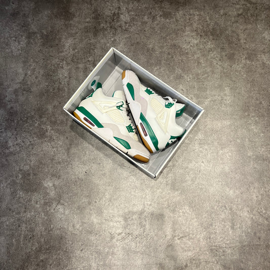 Jordan 4 Retro SB Pine Green Taglia 42 (Usata)