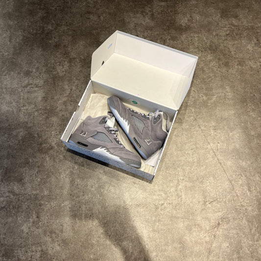 Jordan 5 Retro Wolf Grey (2026) Taglia 44.5 (Usata)