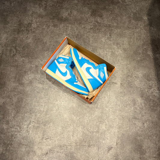 Jordan 1 Retro High OG UNC Reimagined Taglia 45.5 (Usato)