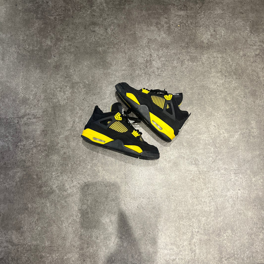 Jordan 4 Retro Thunder (2023) NO BOX Taglia 44 (Usato)
