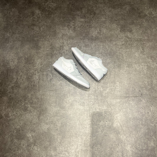 Jordan 3 White Cement Size 41 (Used)