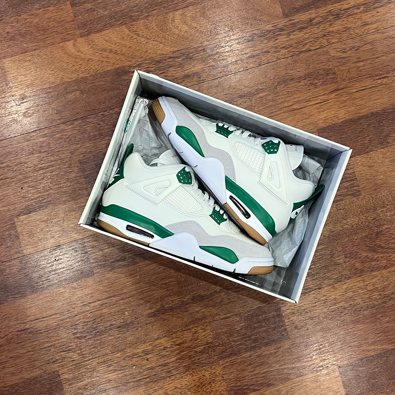 Jordan 4 Retro SB Pine Green Taglia 43 (Nuova)