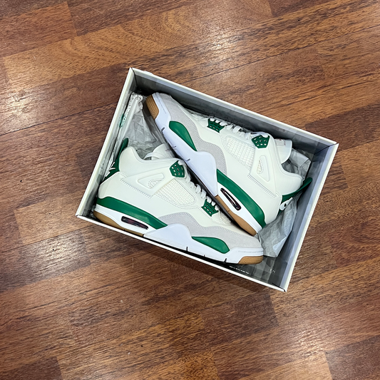 Jordan 4 Retro SB Pine Green Taglia 43 (Nuova)